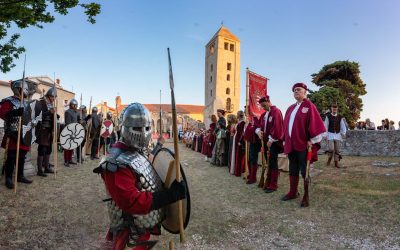 Otvaranje jubilarne 25. Rabske fjere – donosimo najljepše prizore kroz objektiv fotografa